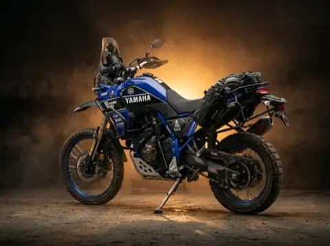 Moto trail Yamaha Ténéré 700 bleue